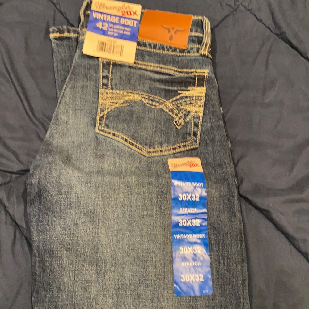 Brand new wrangler 20x sized 30x32